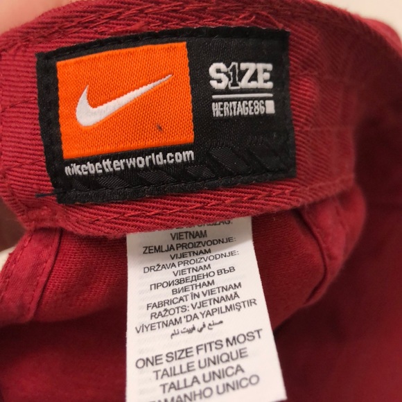 Nike FCB hat - Picture 2 of 4